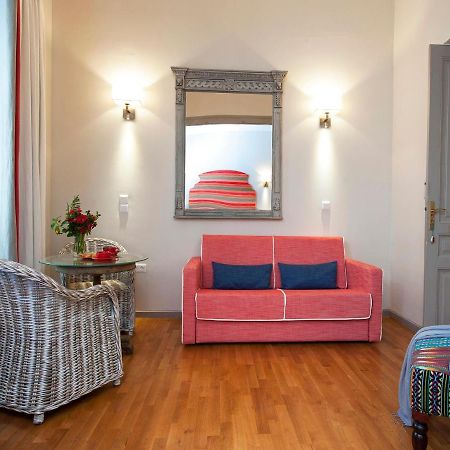 Acropolis Townhouseco Suites Афіни Екстер'єр фото