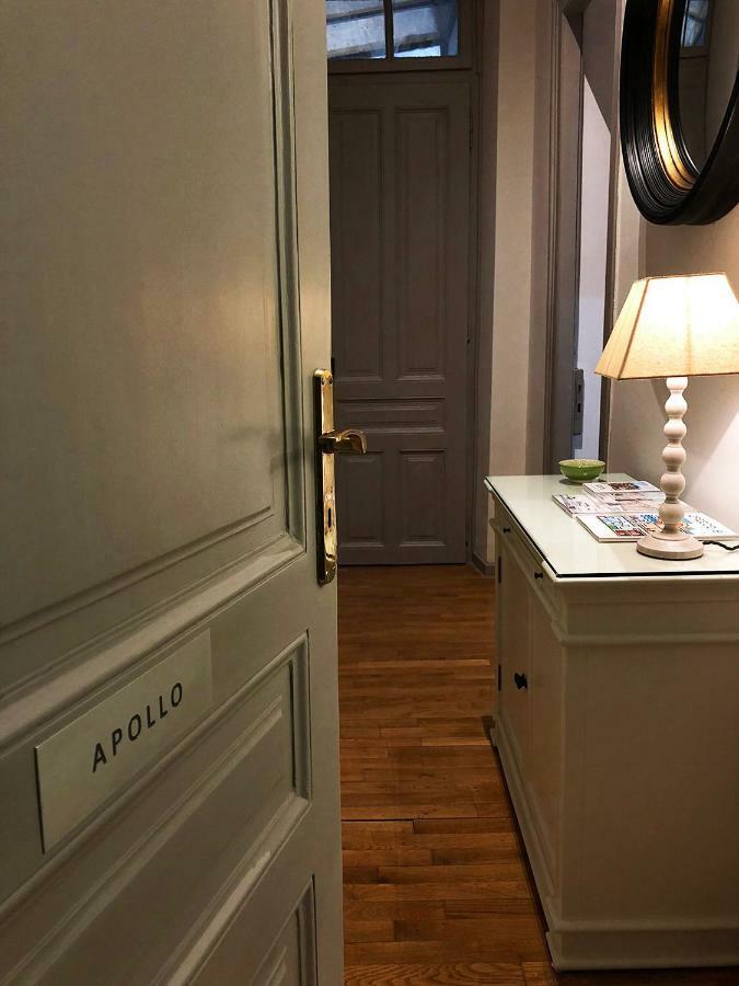 Acropolis Townhouseco Suites Афіни Екстер'єр фото