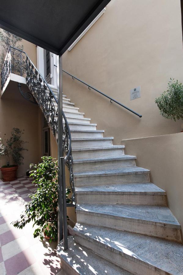 Acropolis Townhouseco Suites Афіни Екстер'єр фото